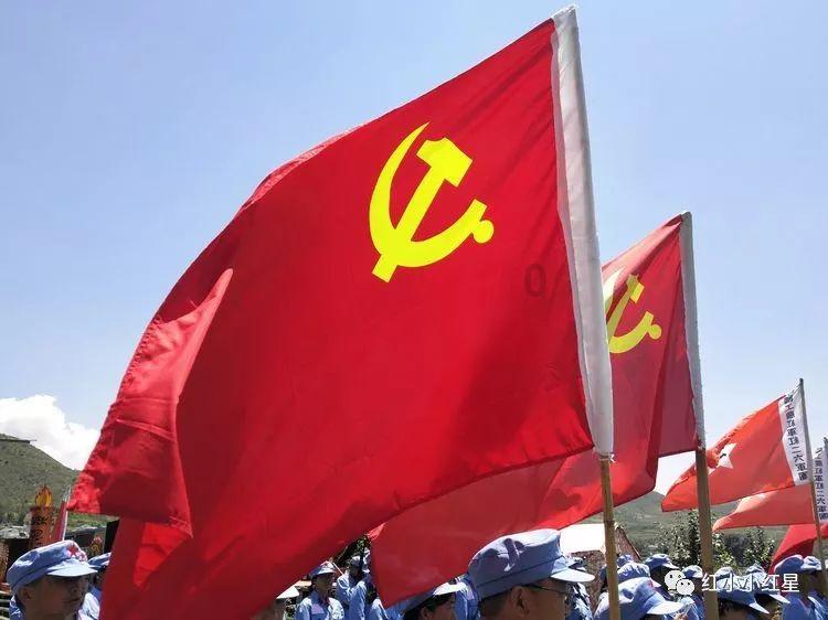 张雨绮为什么突然跟袁巴元动手？他们为啥离婚了？游戏画面
